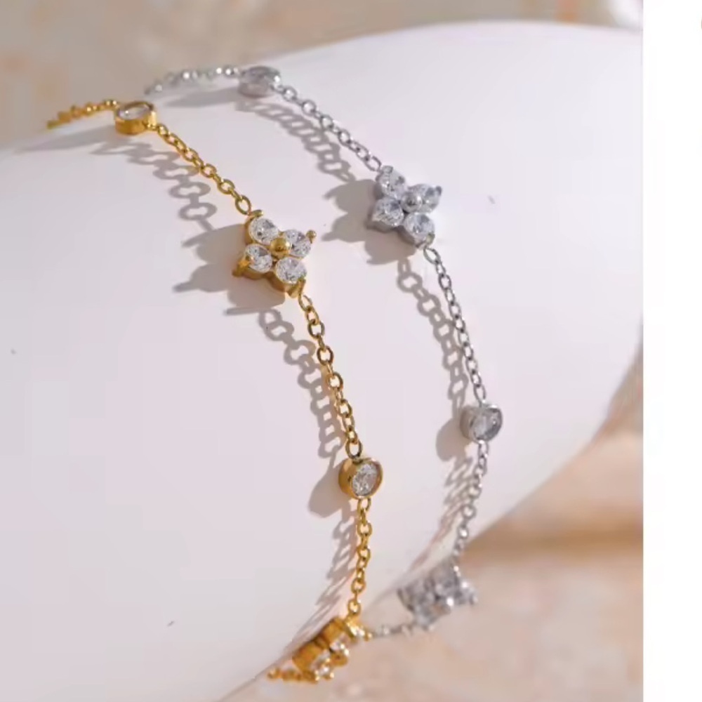 Unique zirconia Silver Chain Bracelet